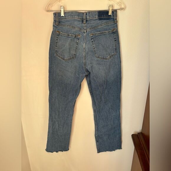 Abercrombie distressed ankle straight ultra high rise jeans size 6R 99% cotton - Picture 4 of 7